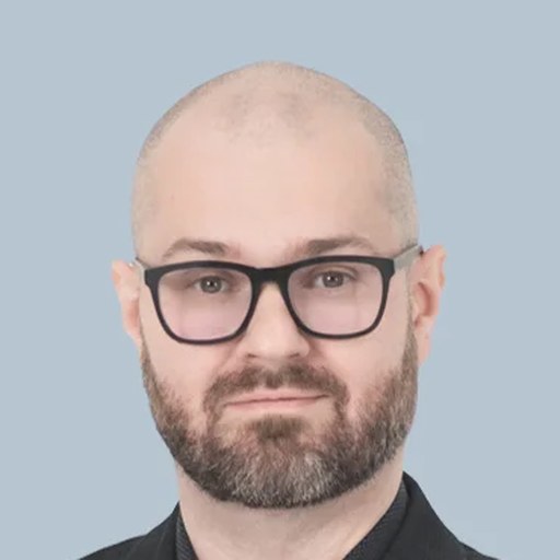 Максим Лапшин